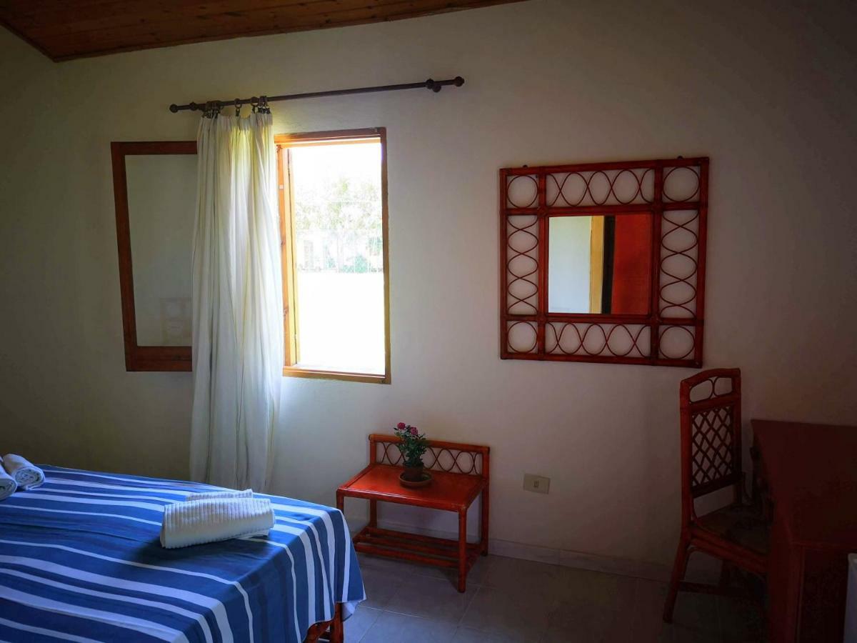 Camping B&B Gioiosa 焦约萨马雷阿 外观 照片